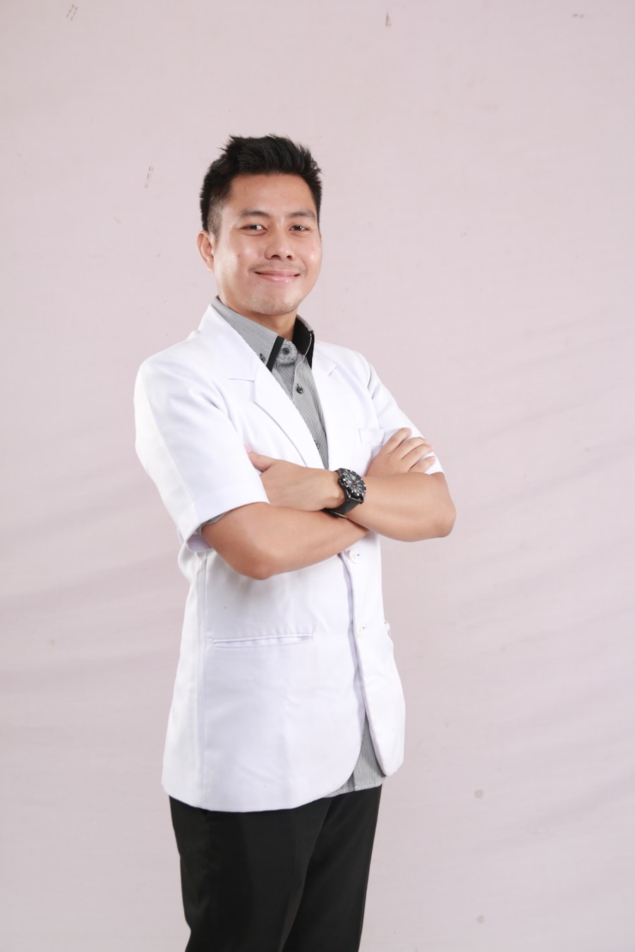 Dr. Raghavendhar, General Medicine specialist at Seasons Hospitals
